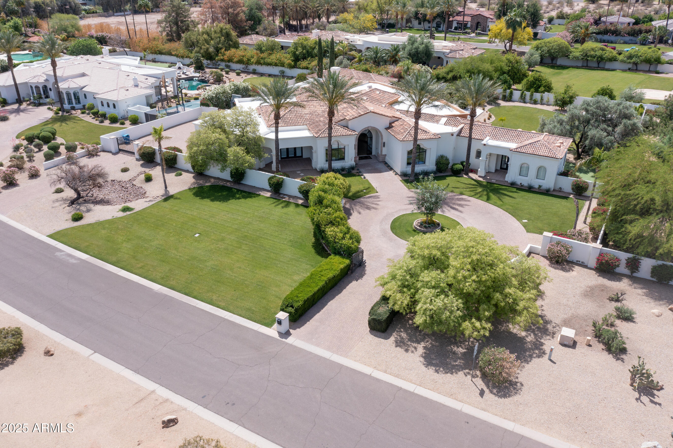 6443 E Malcomb Drive