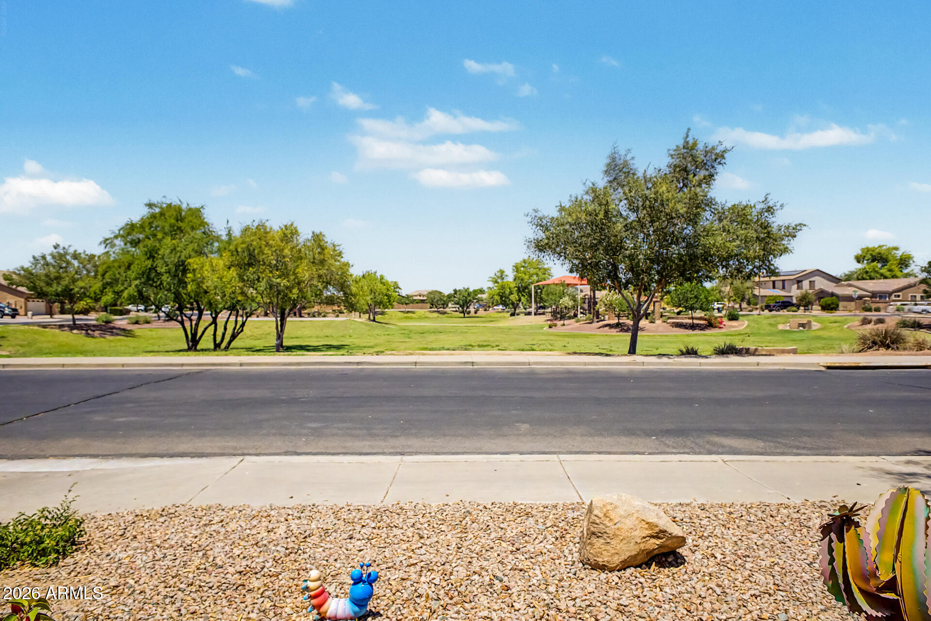 2904 N SUMMER Lane