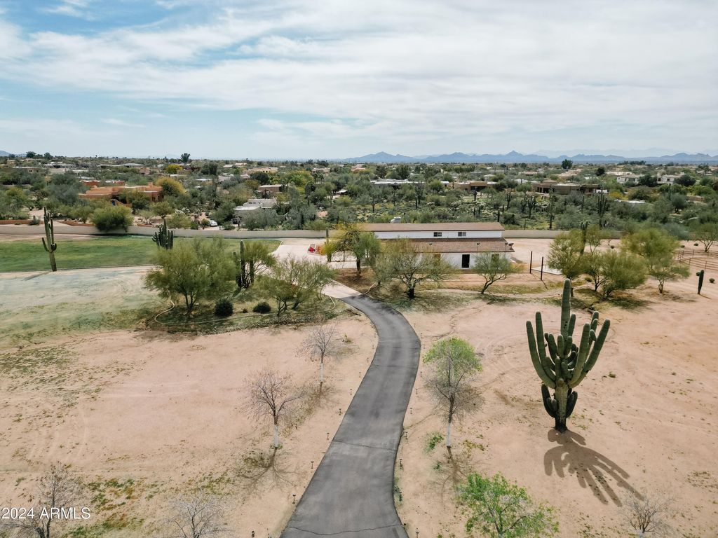 Photo of 29429 N 64th Street #-, Cave Creek, AZ 85331 (MLS # 6677459)