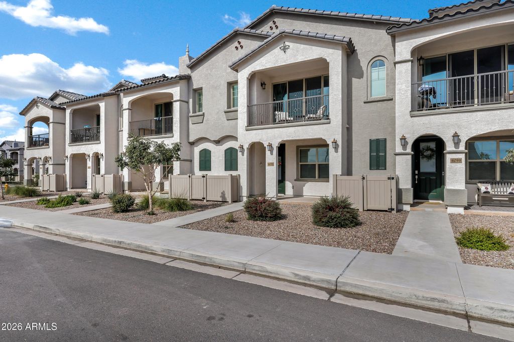 Photo of 4055 E Amoroso Drive, Gilbert, AZ 85296 (MLS # 6984962)