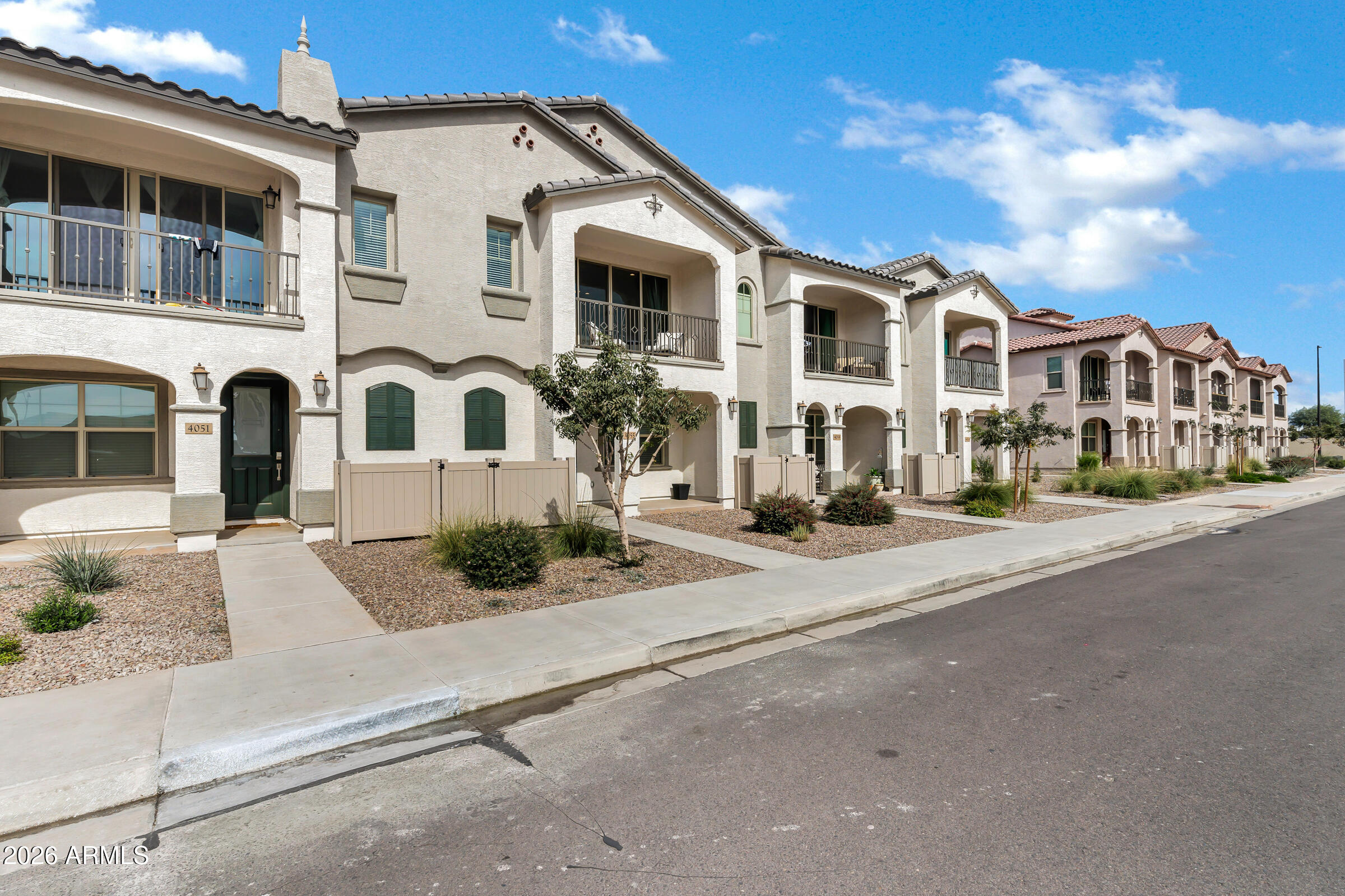 4055 E AMOROSO Drive