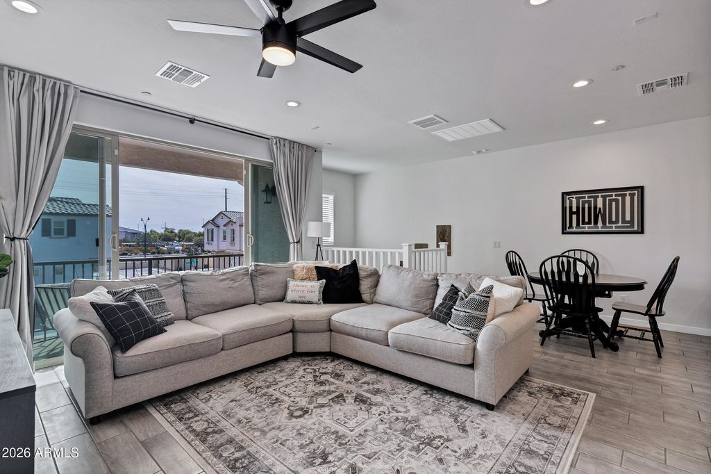 Photo of 4055 E Amoroso Drive, Gilbert, AZ 85296 (MLS # 6984962)