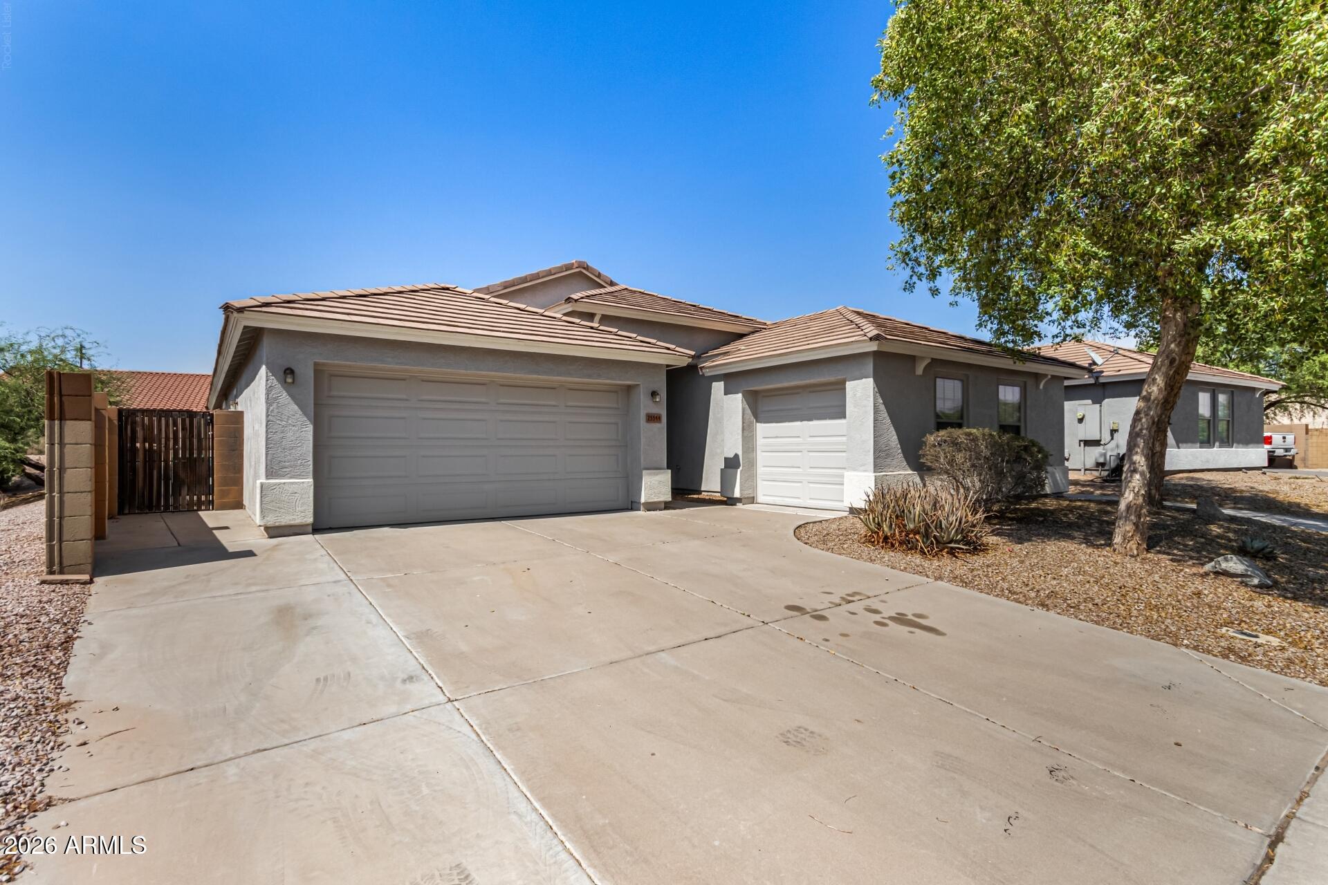 25544 W SUPERIOR Avenue
