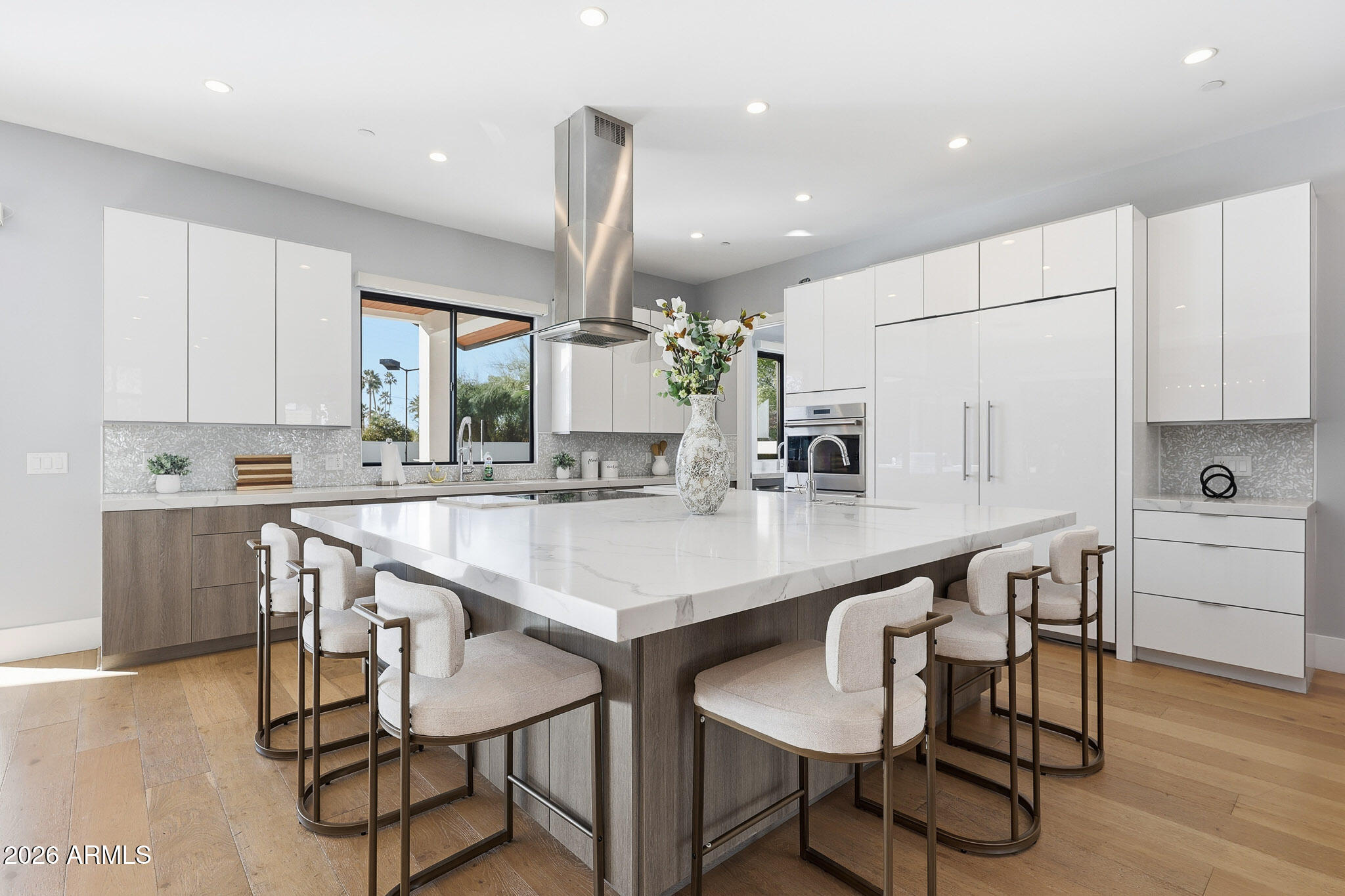 5633 E LAFAYETTE Boulevard