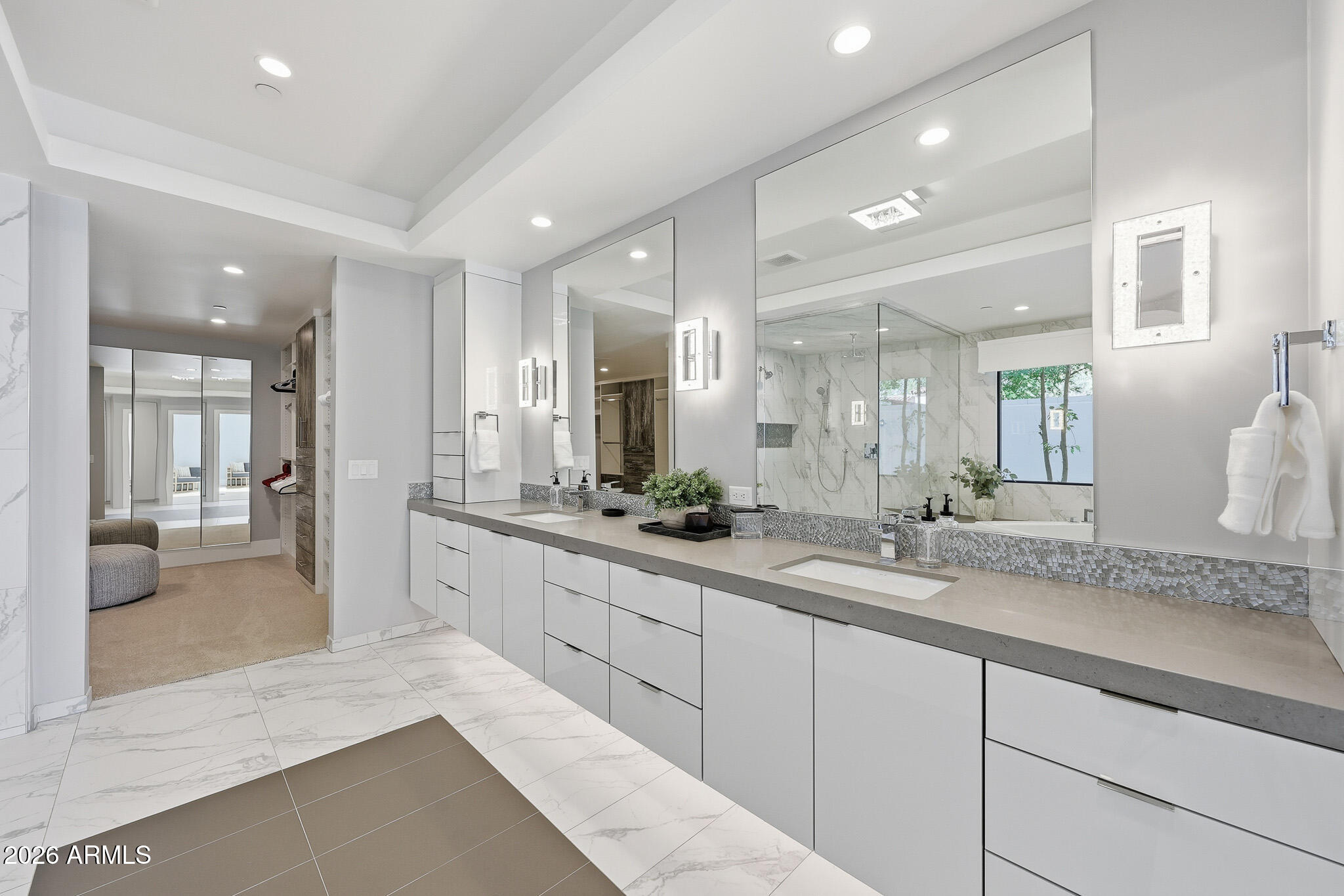 Phoenix, Arizona, 85018, United States, 6 Bedrooms Bedrooms, ,6 BathroomsBathrooms,Residential,Active,2012488