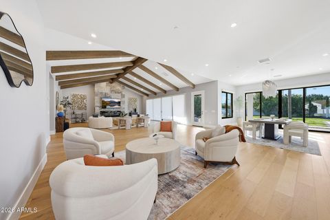 Photo of 5633 E Lafayette Boulevard, Phoenix, AZ 85018 (MLS # 6973105)