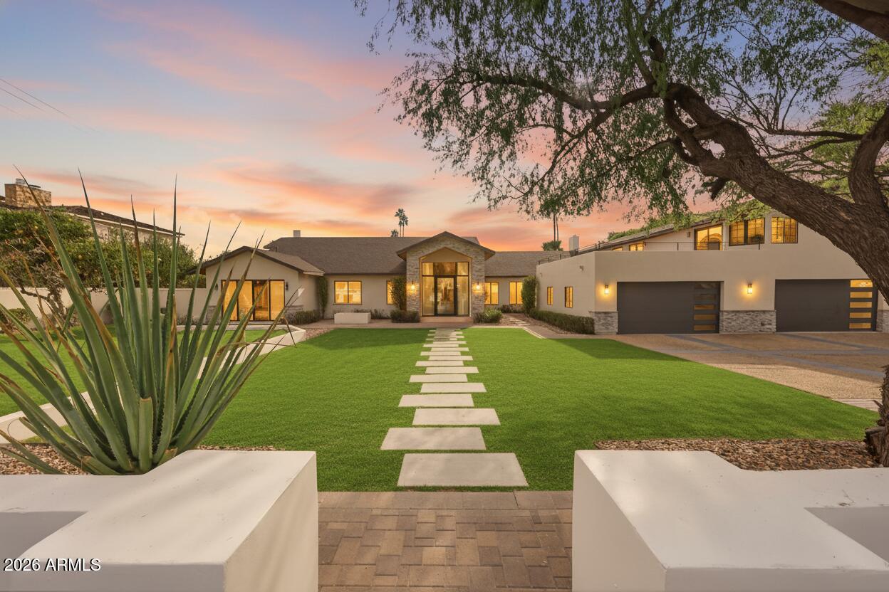 5633 E LAFAYETTE Boulevard