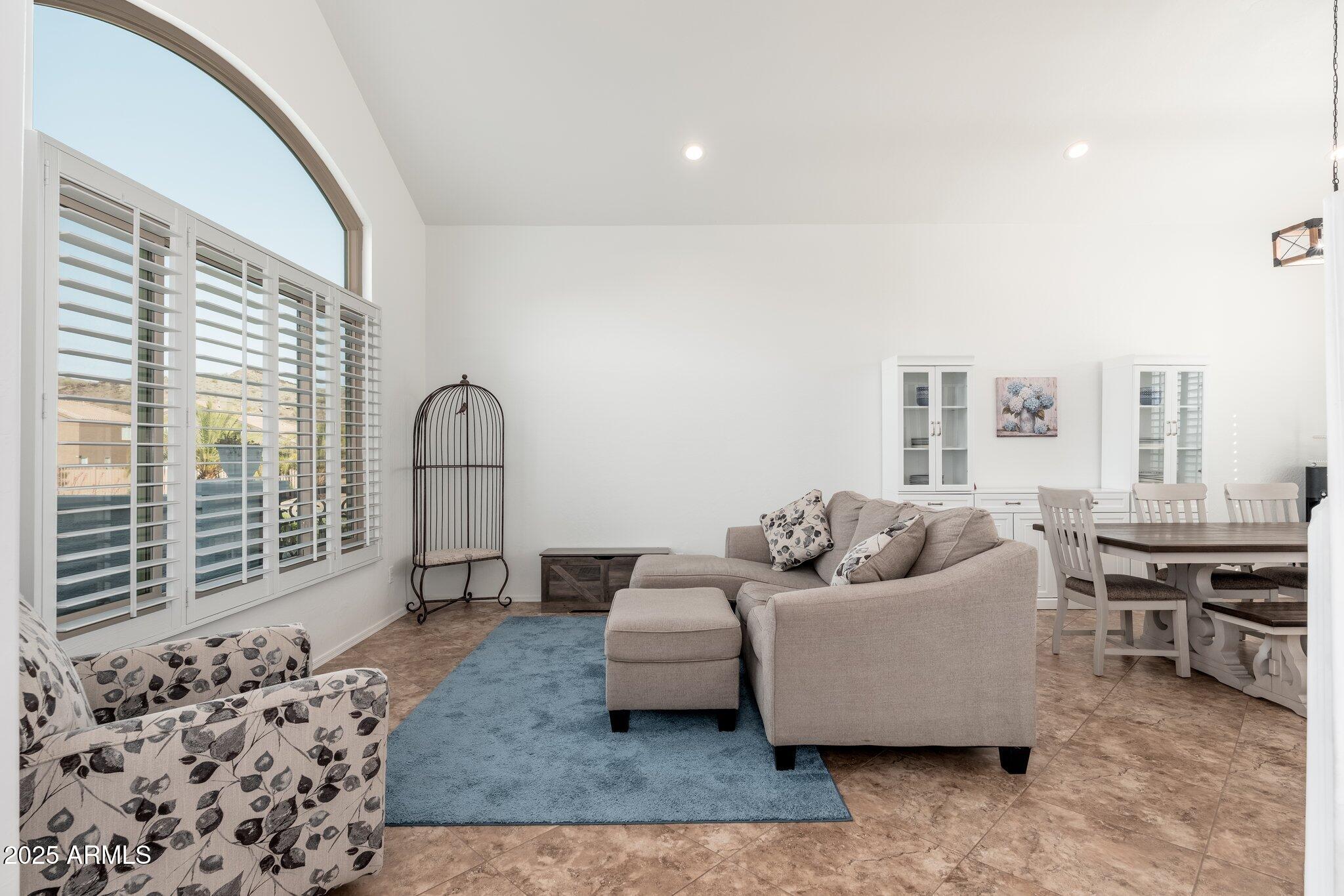 13 W Silverwood Drive
