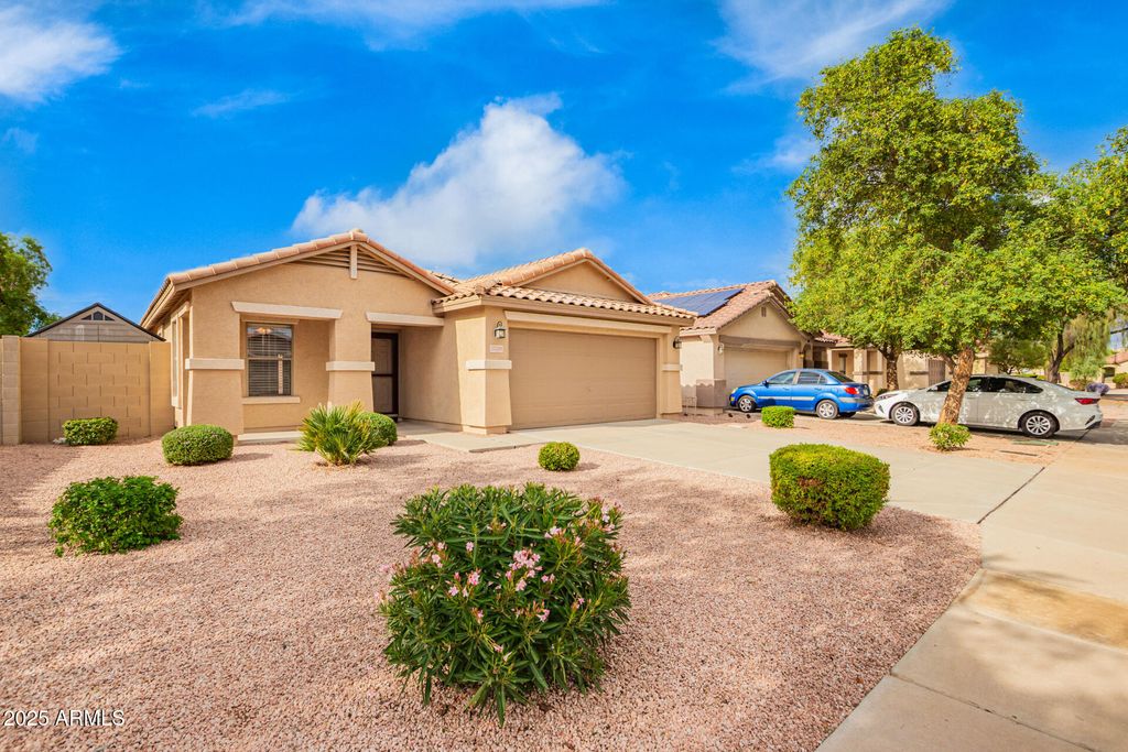 Photo of 15328 W Cortez Street, Surprise, AZ 85379 (MLS # 6934328)