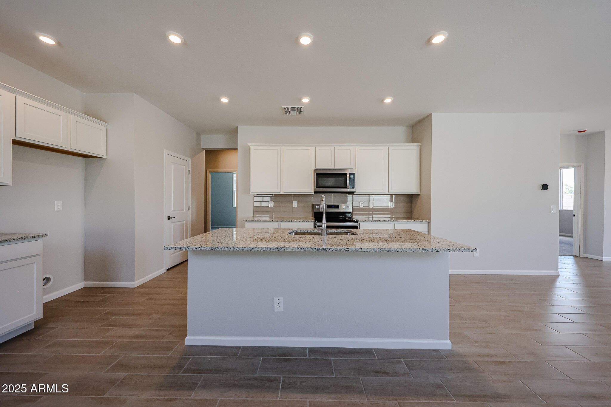 18267 W CALLE LEJOS --