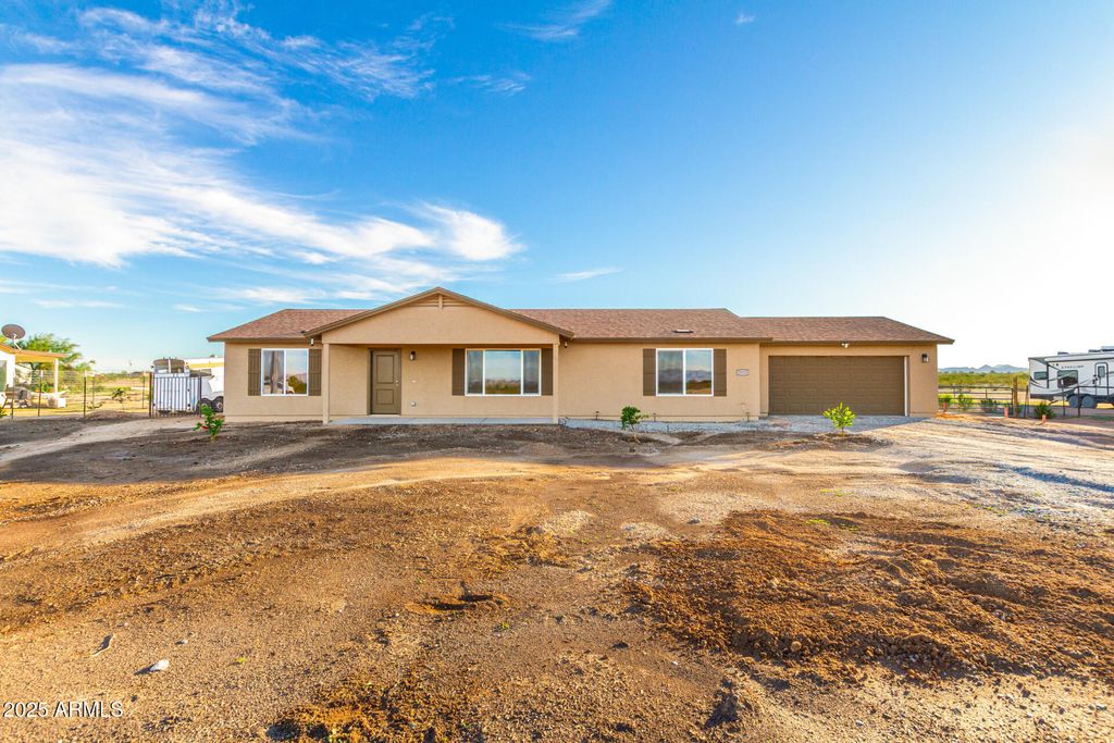 Photo of 19133 W Nolan Drive, Buckeye, AZ 85326 (MLS # 6952554)