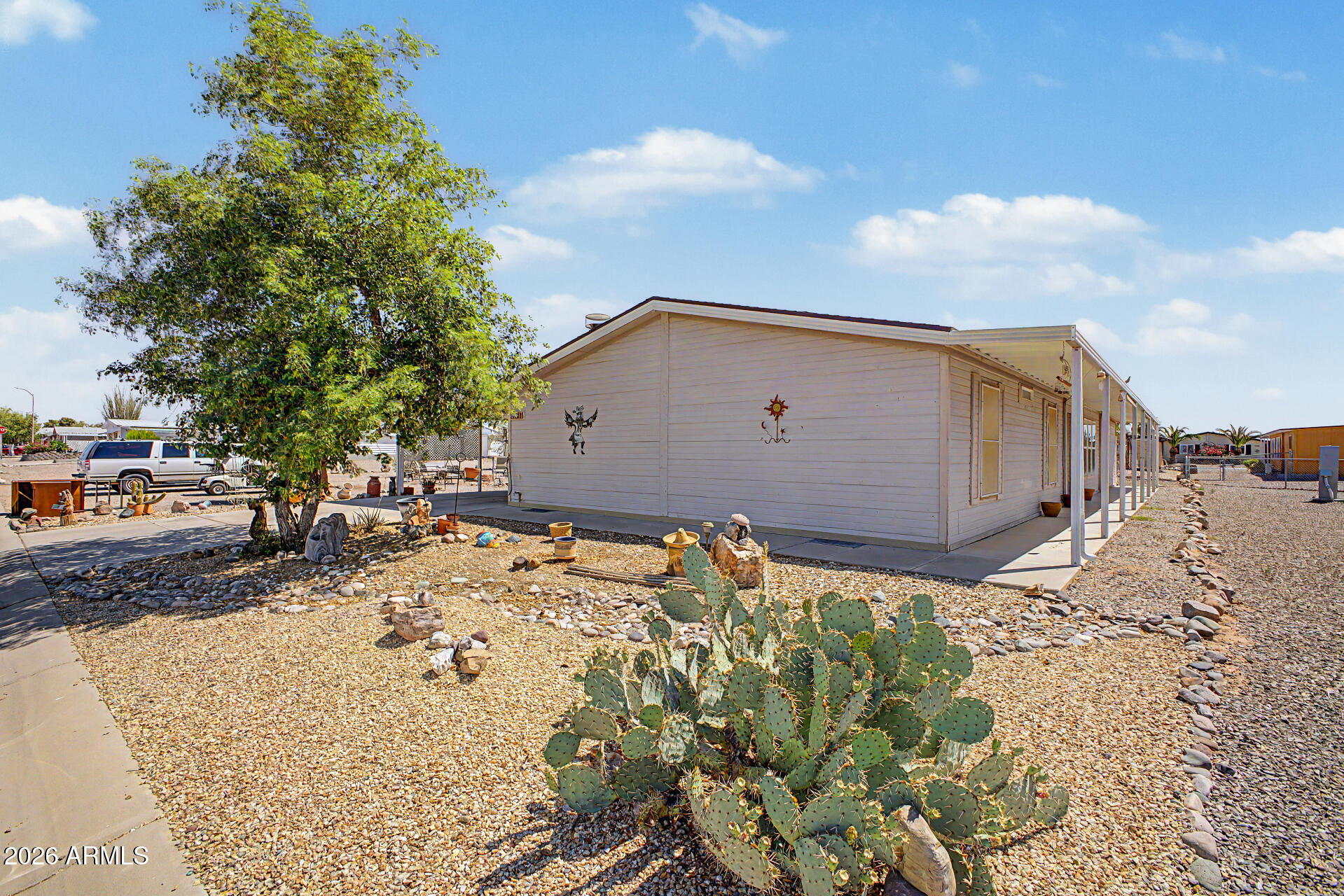 FLORENCE GARDENS - Residential