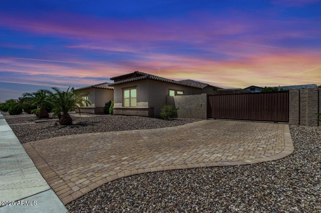 9148 W PARKSIDE Lane