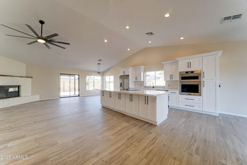 Photo of 15250 N 65th Avenue, Glendale, AZ 85306 (MLS # 6928334)