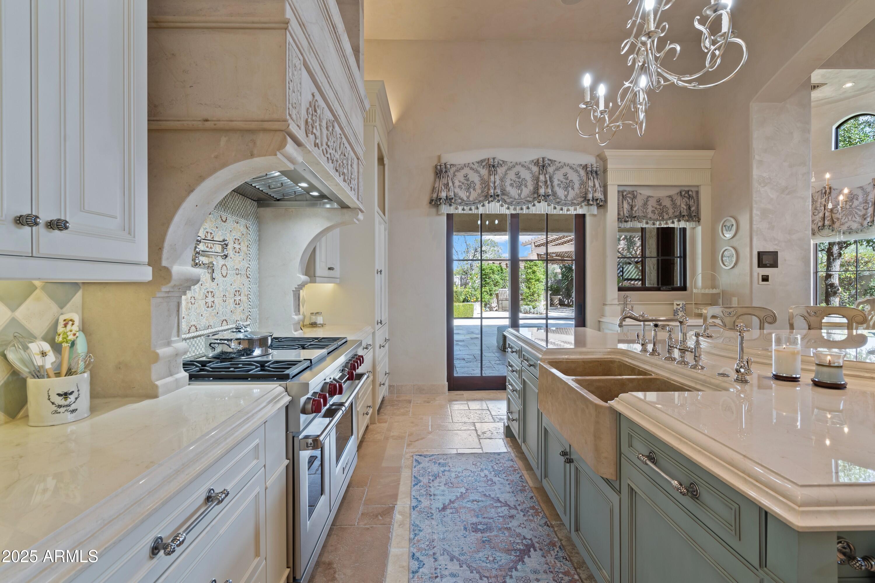 6322 E TURQUOISE Avenue