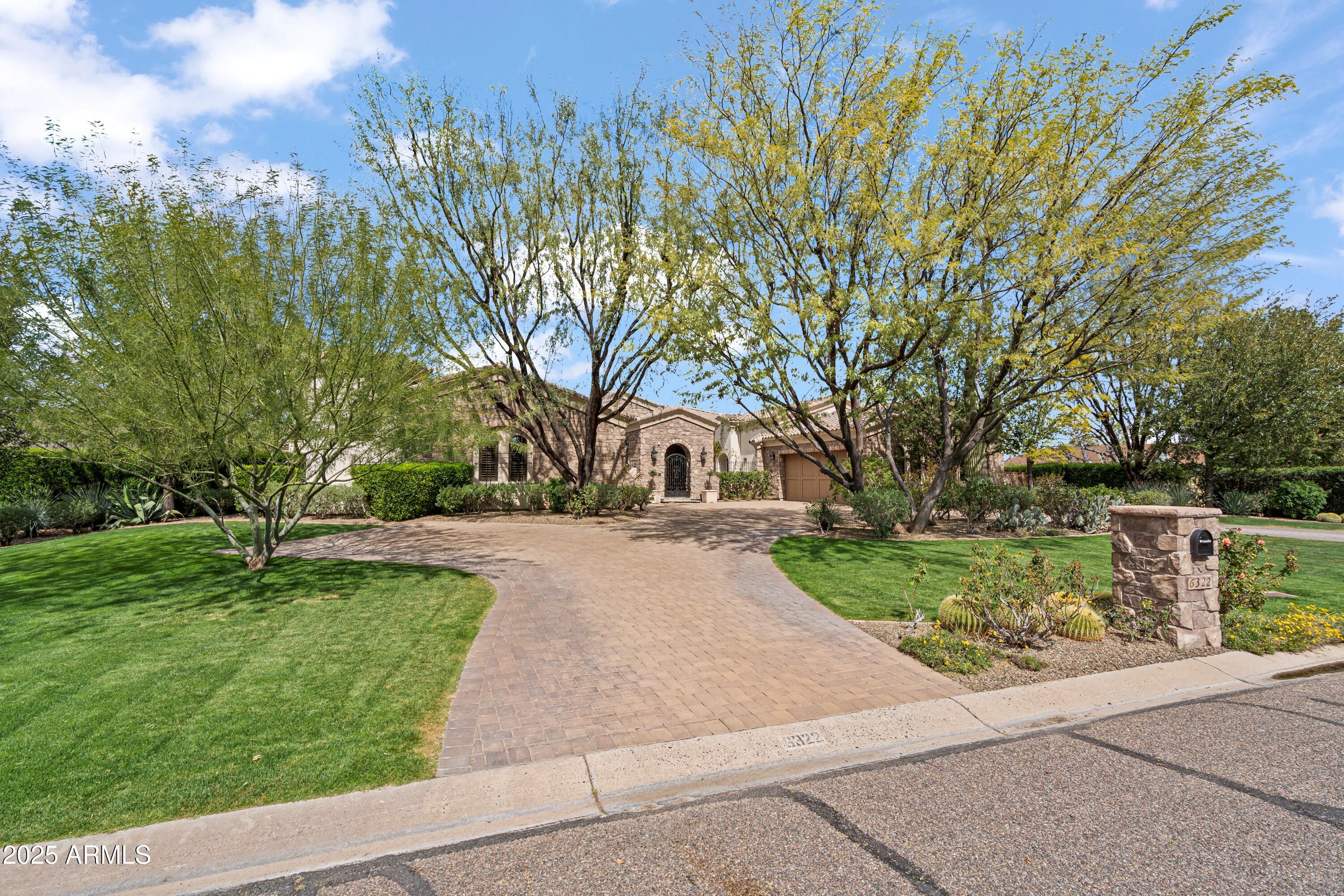 6322 E TURQUOISE Avenue