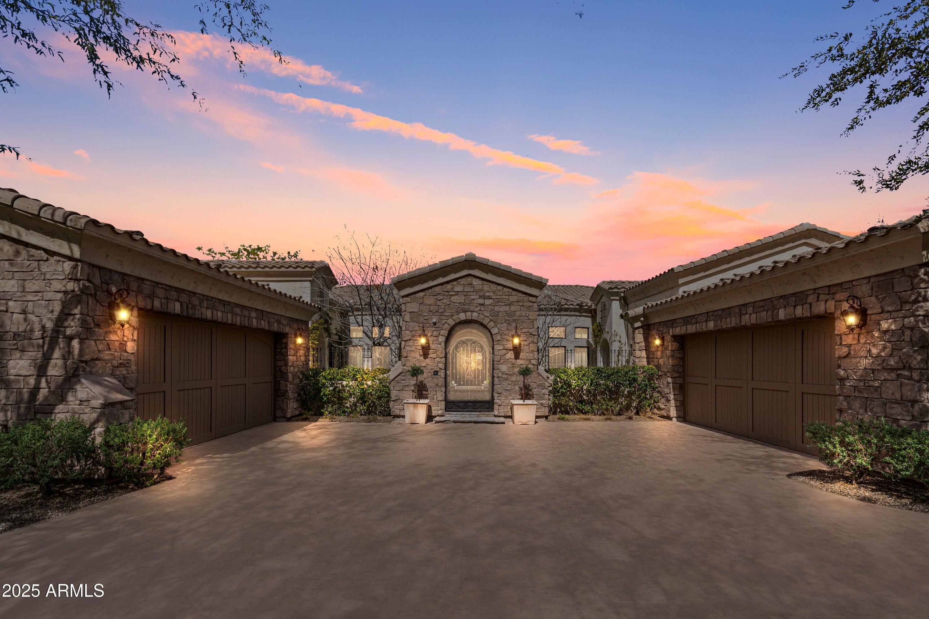 6322 E TURQUOISE Avenue