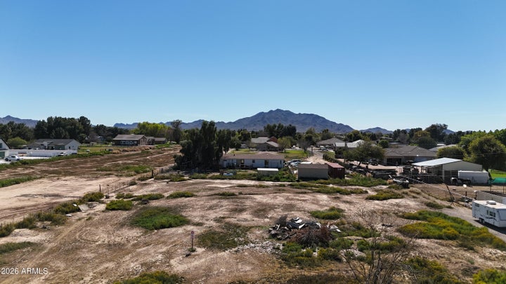 Gilbert land 2