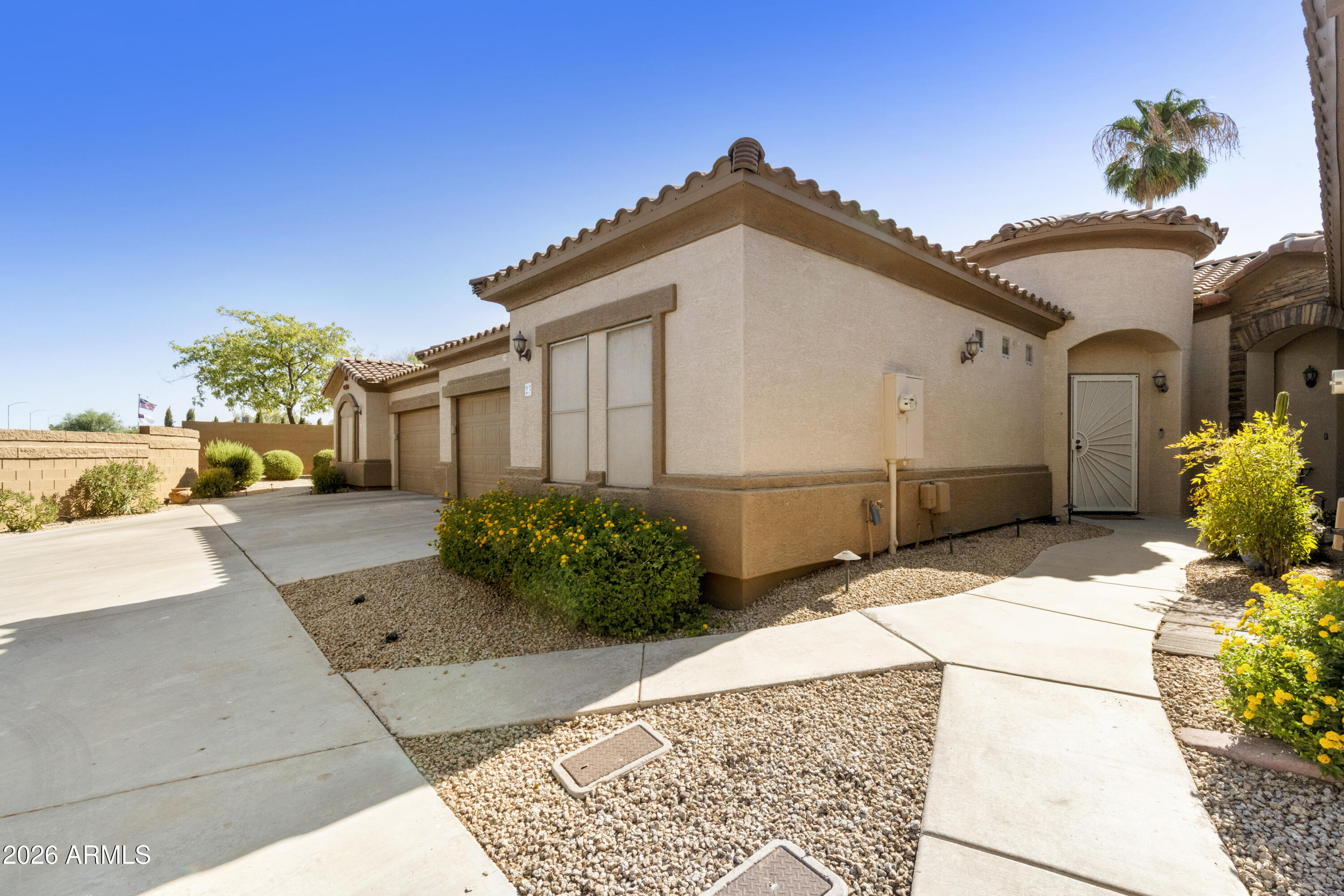 7909 E BROADWAY Road 23