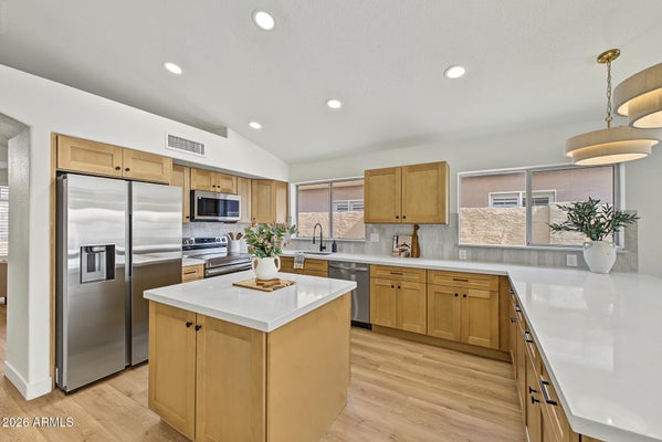 4441 E DESERT WIND DR, PHOENIX, AZ 85044 - Image 136eb9824da48e8b4d1fca5e287491ca/1115330842