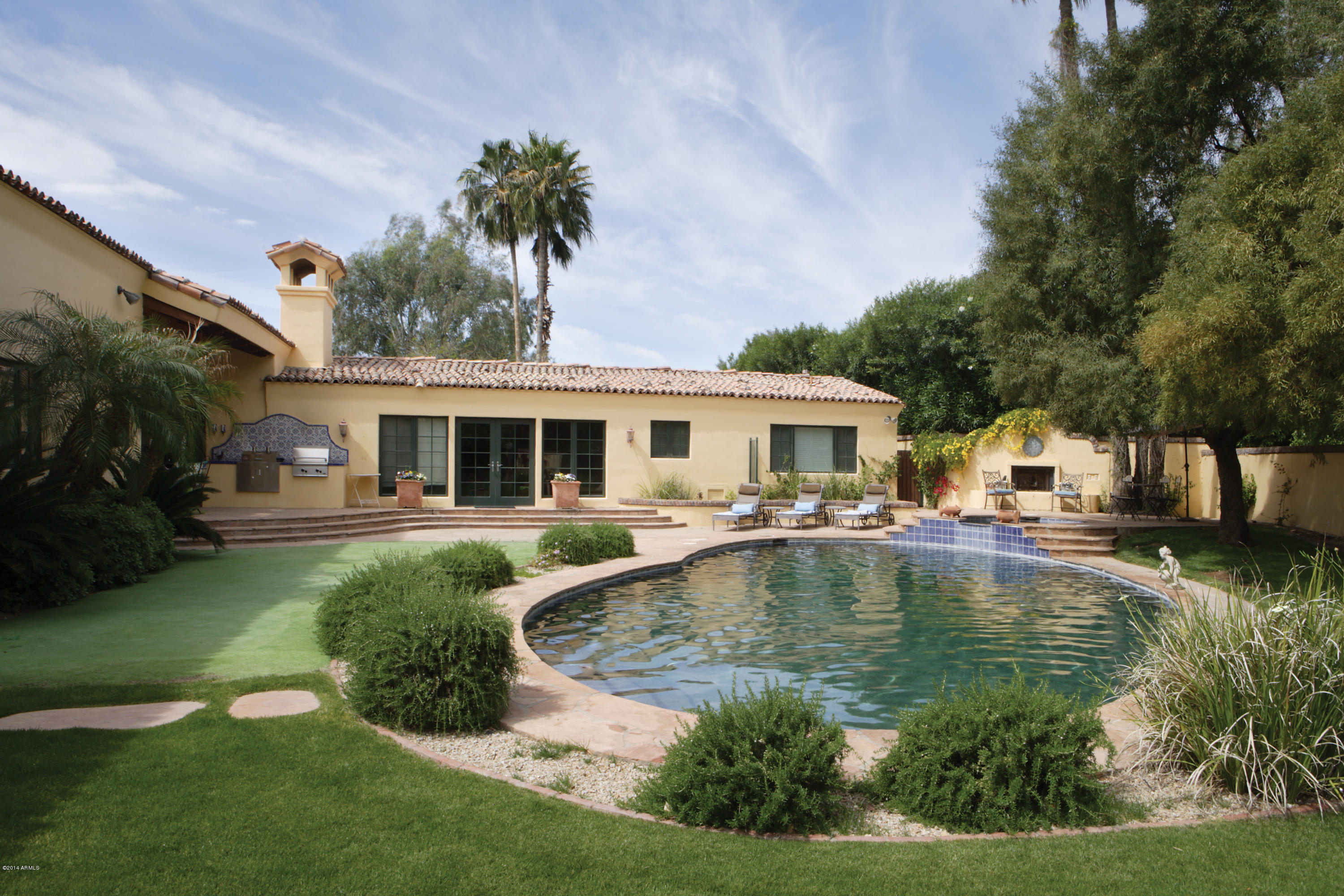 Paradise Country Club Estates - Residential
