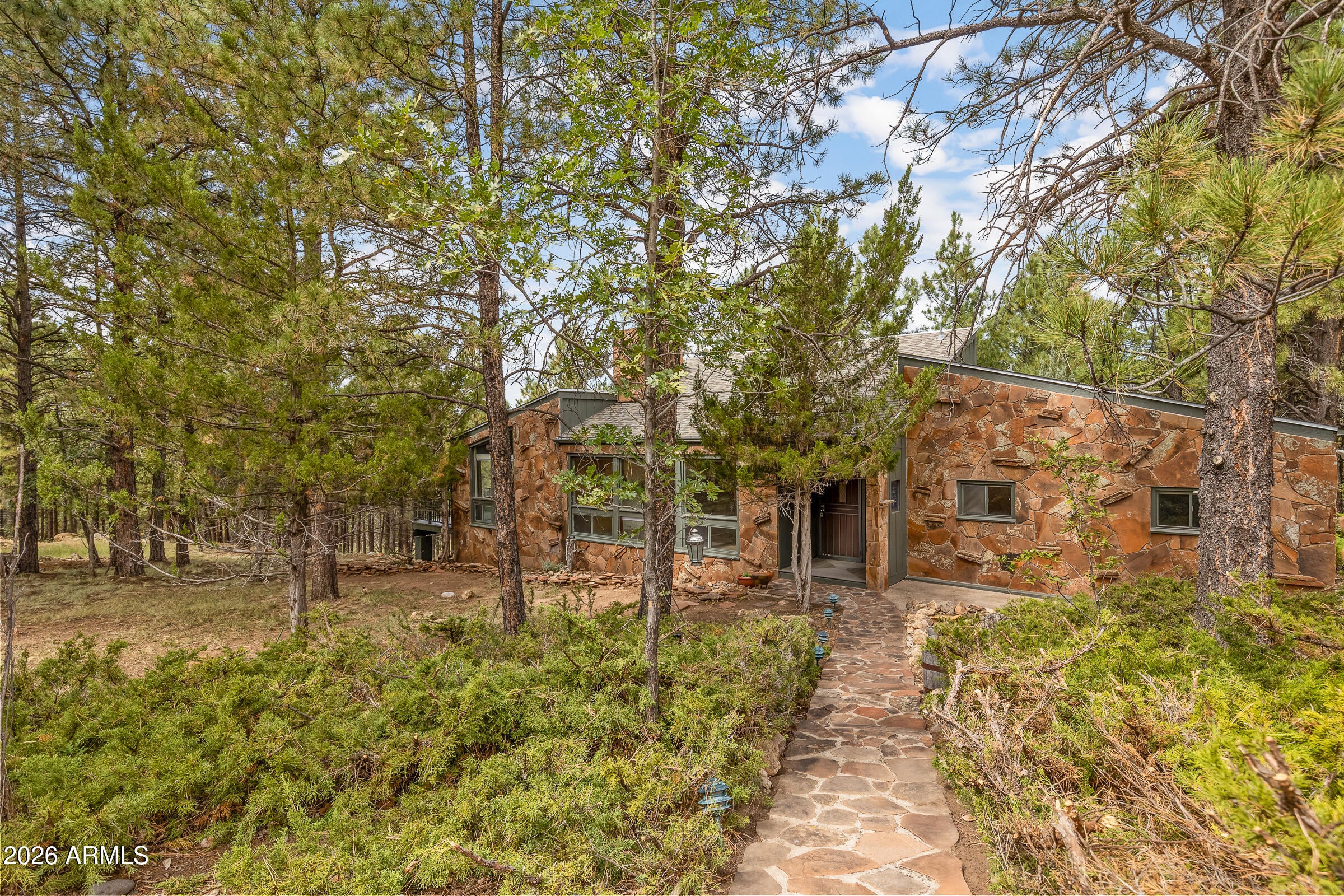 1801 N FOX HILL Road