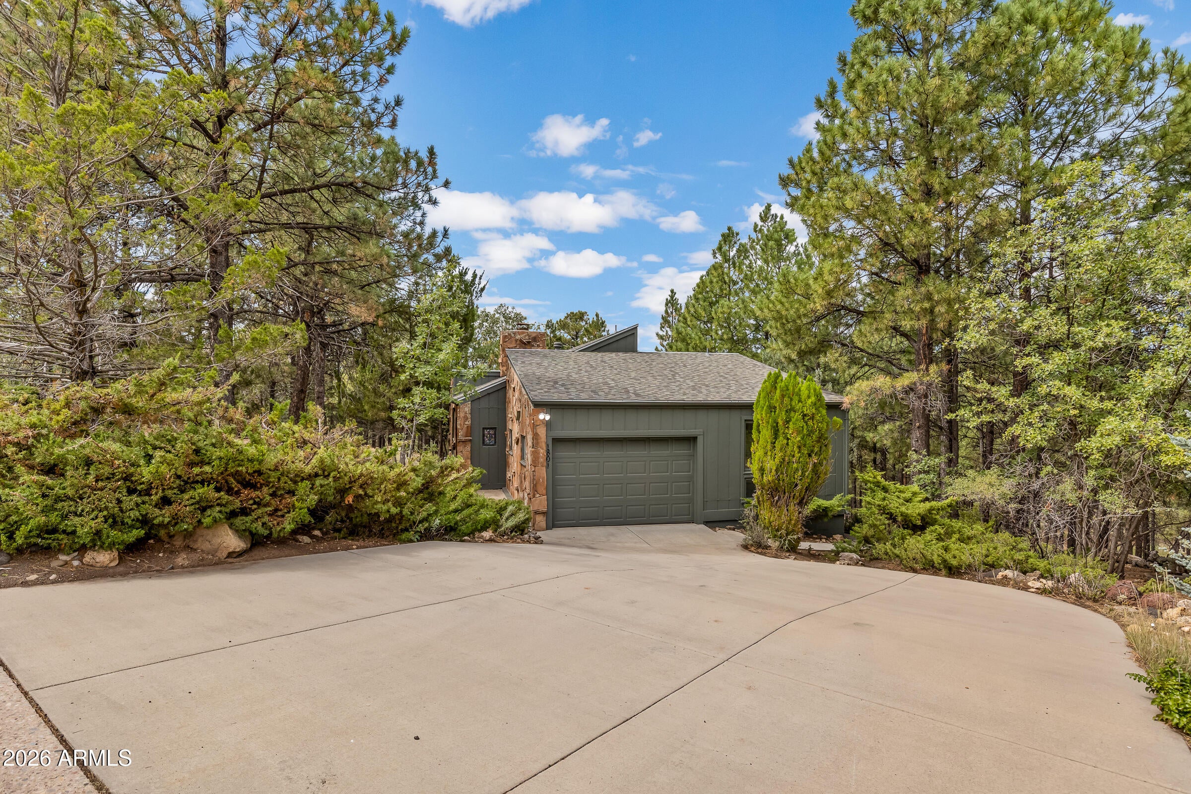 1801 N FOX HILL Road