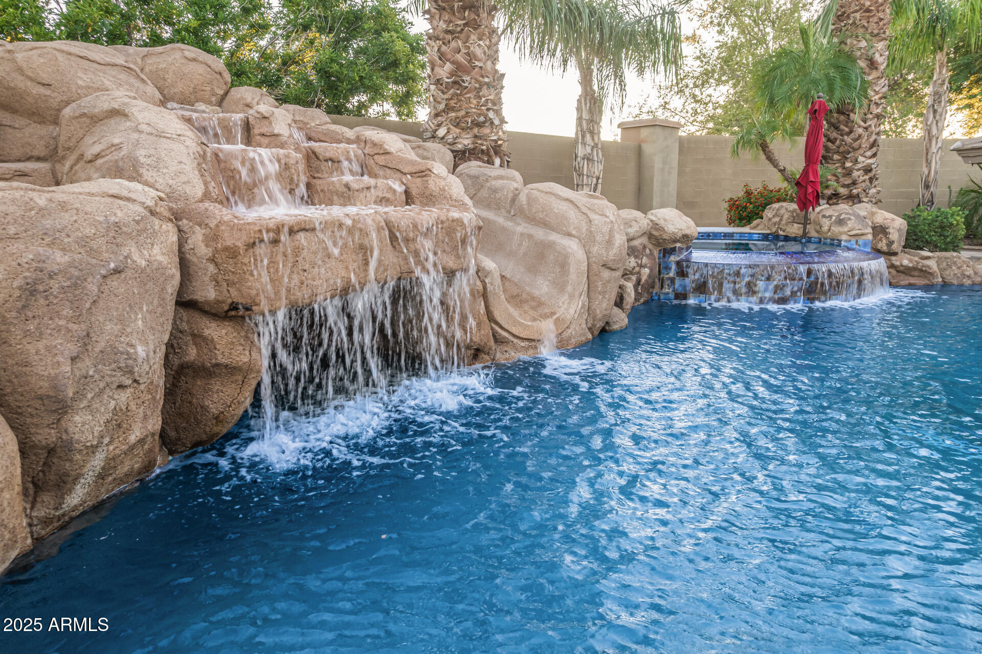 3801 E BIRCHWOOD Place