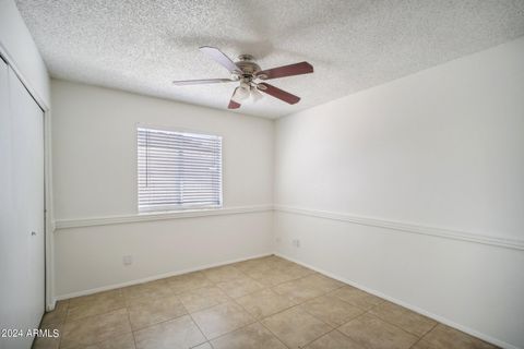 Single Family Residence in Phoenix AZ 4040 SURREY Avenue 16.jpg