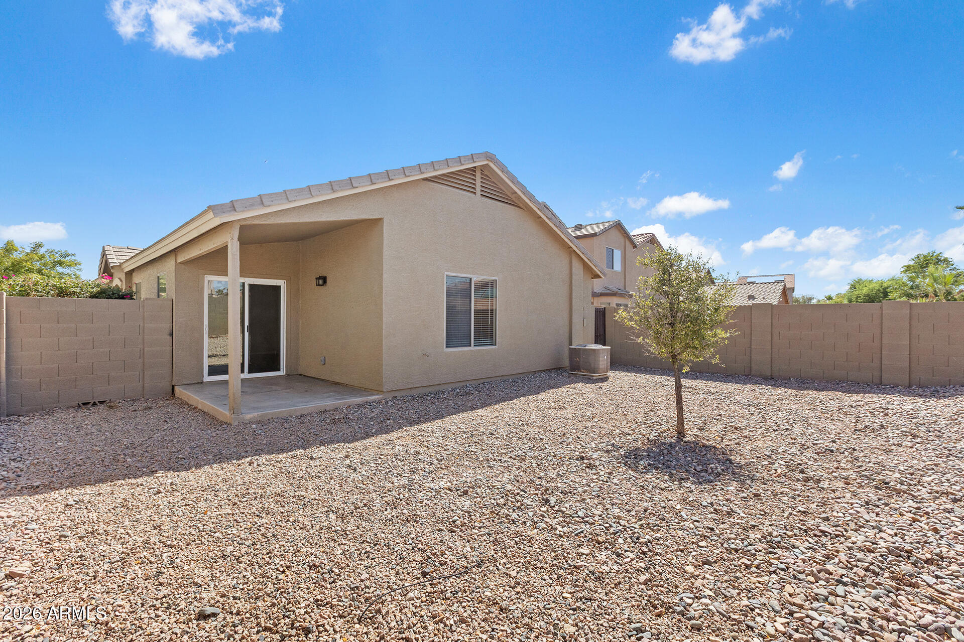 41776 W SUNLAND Drive
