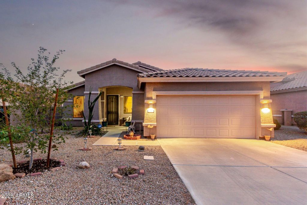 Photo of 13332 S 176th Lane, Goodyear, AZ 85338 (MLS # 6908829)