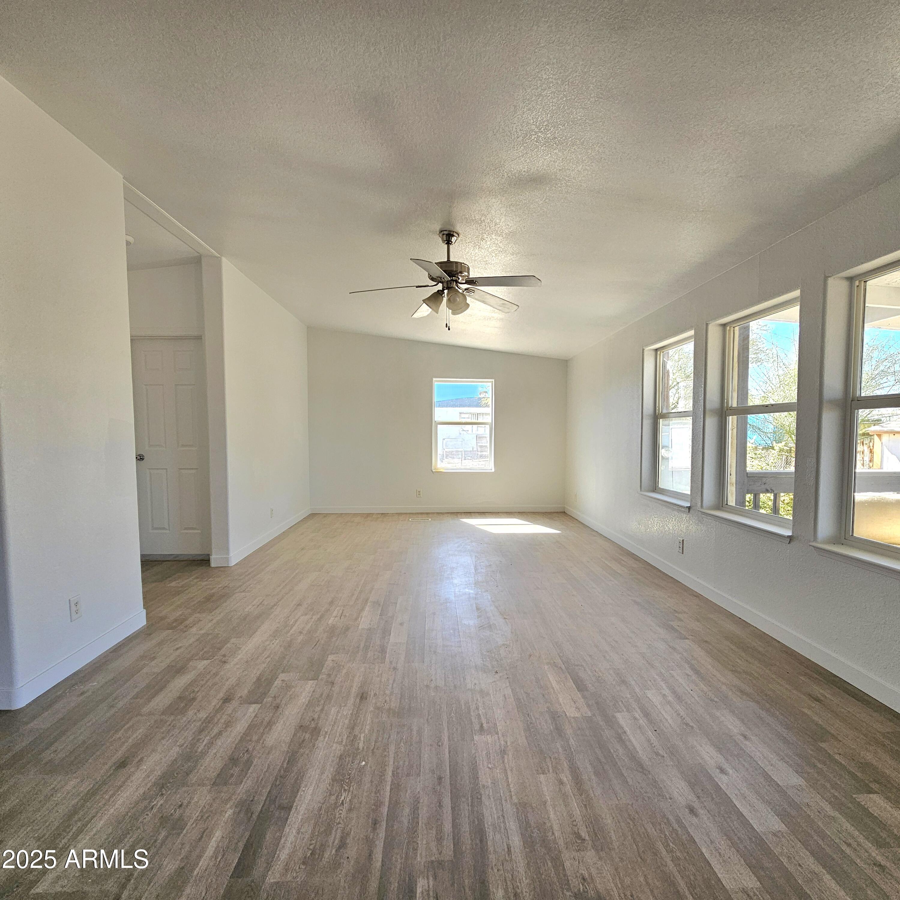 2743 E RANDOLPH Road