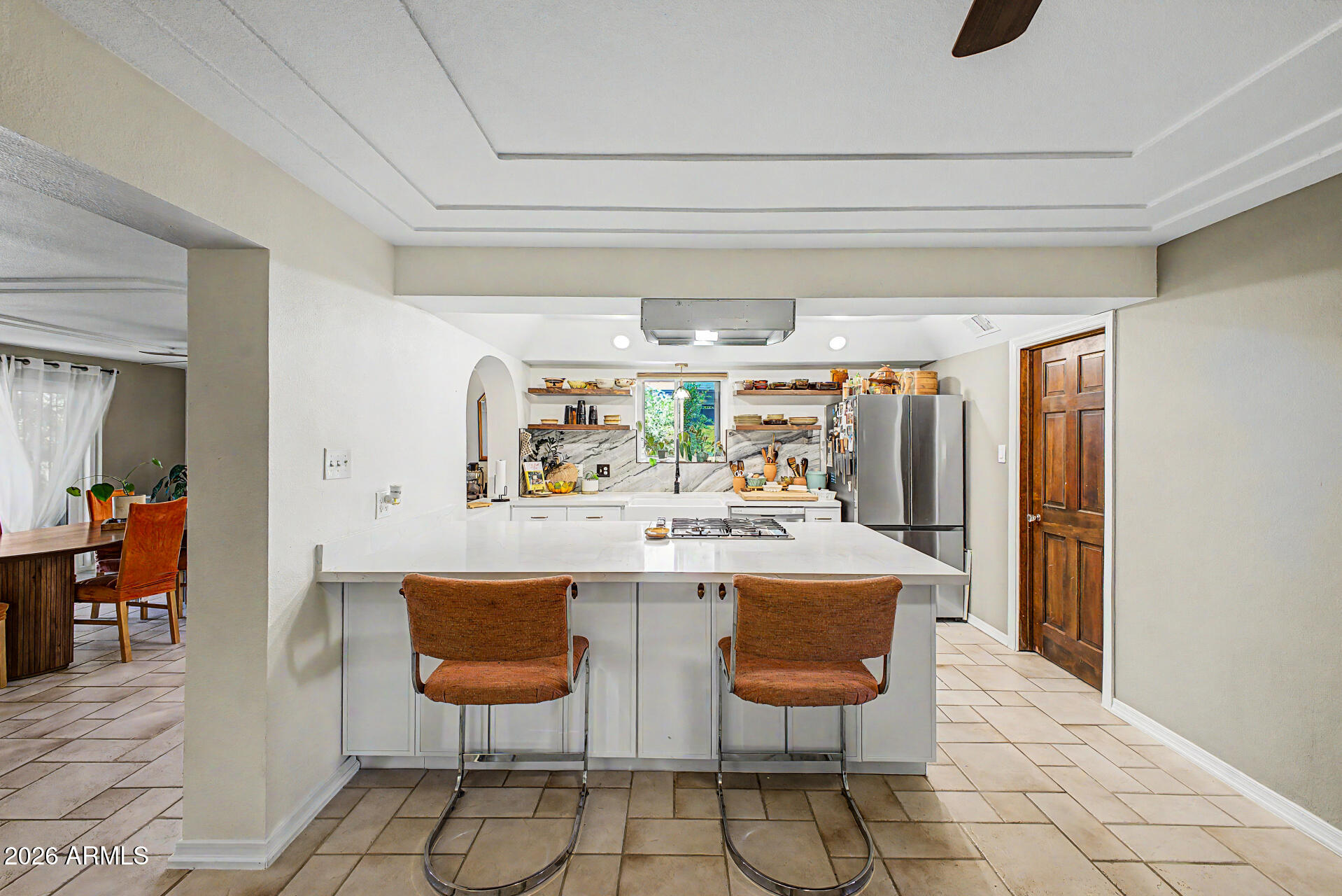 3028 W LAUREL Lane