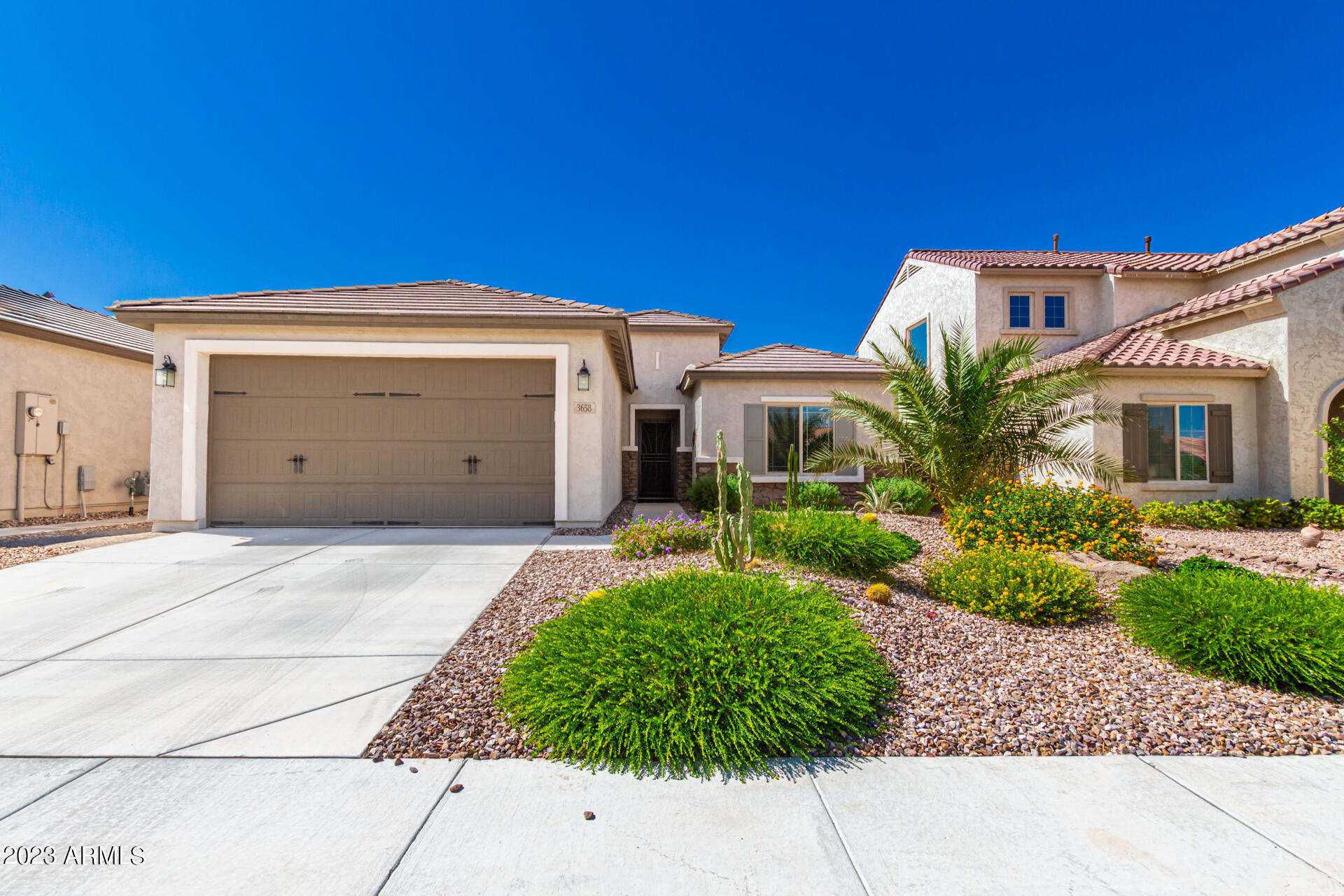 3658 N BARRINGTON Drive