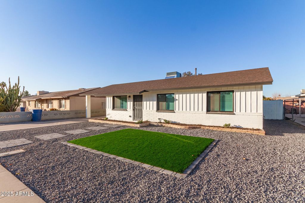 Photo of 874 E Tyson Street, Chandler, AZ 85225 (MLS # 6922349)