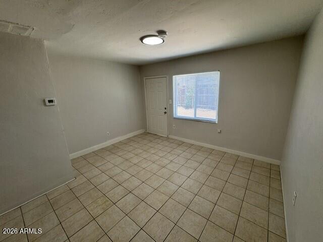 1405 W CLARENDON Avenue 2