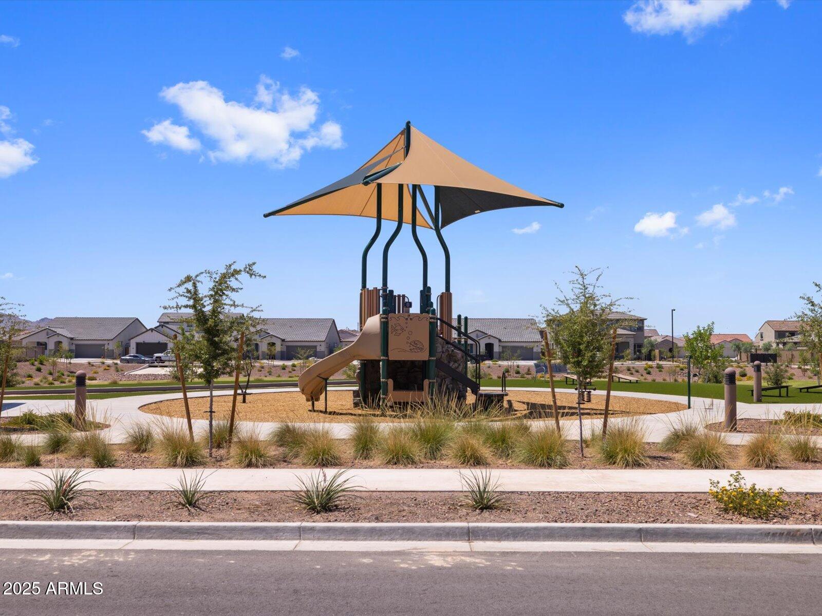 17695 W ODEUM Lane