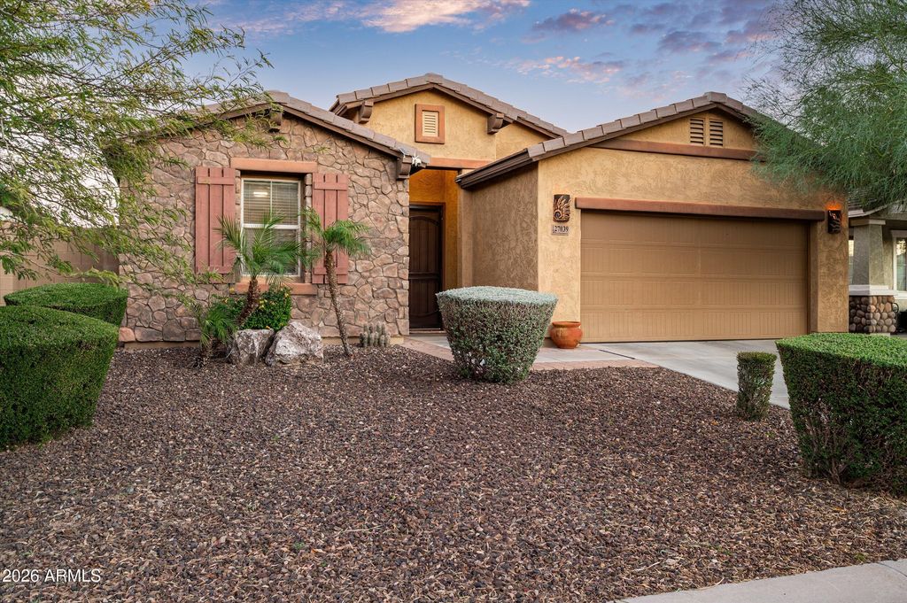Photo of 27039 N 75th Drive, Peoria, AZ 85383 (MLS # 6961999)