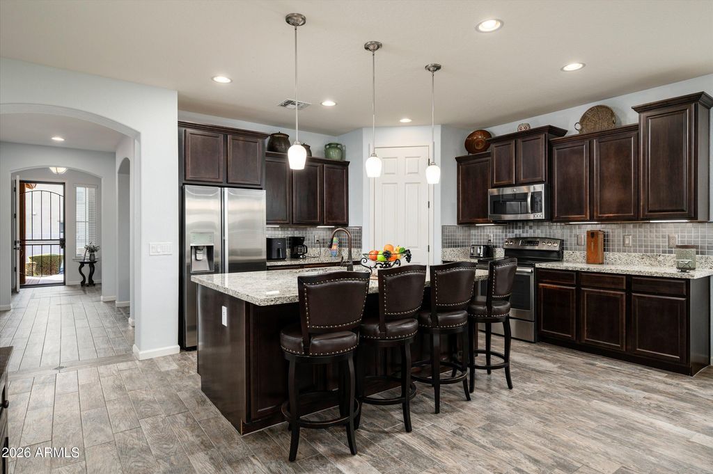 Photo of 27039 N 75th Drive, Peoria, AZ 85383 (MLS # 6961999)