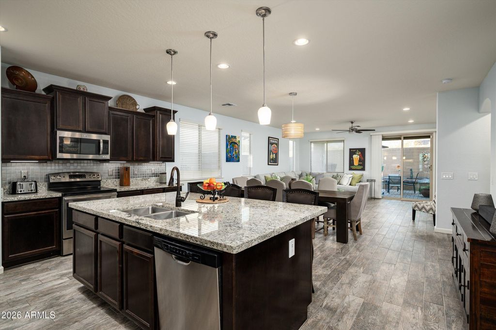 Photo of 27039 N 75th Drive, Peoria, AZ 85383 (MLS # 6961999)