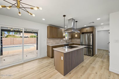 1630 N FREEMAN -- Mesa AZ 85201