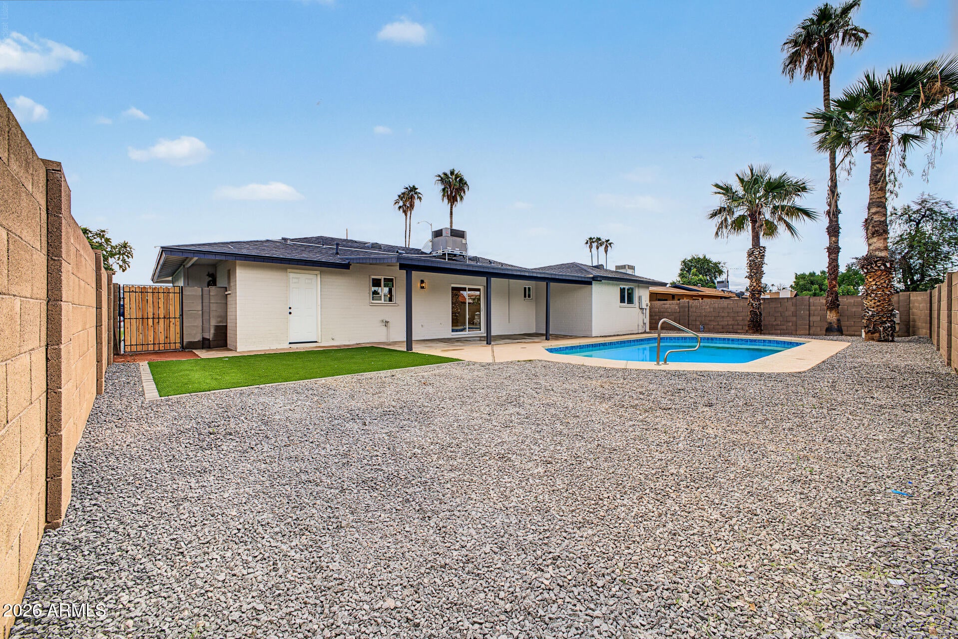 1630 N FREEMAN --
