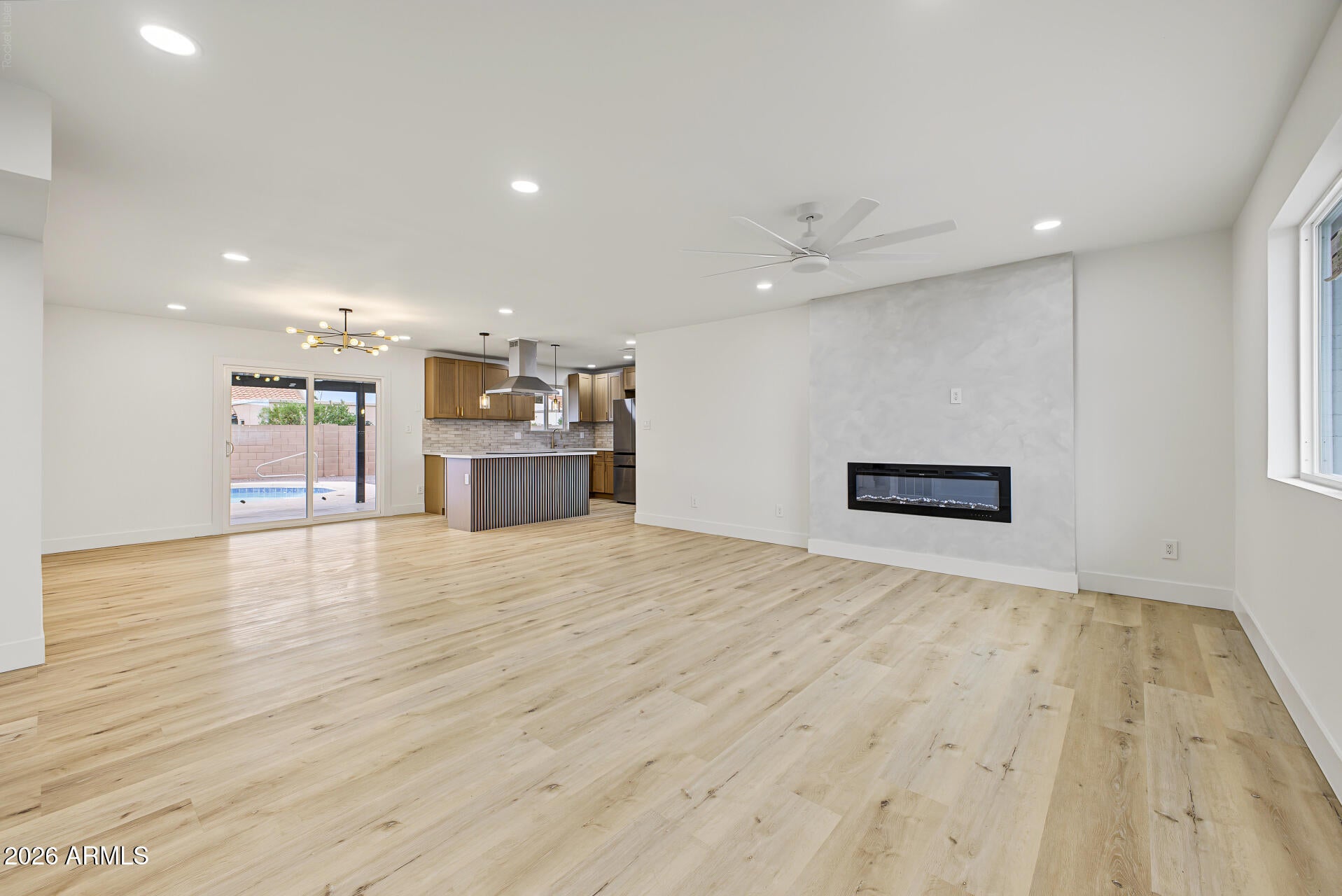1630 N FREEMAN --