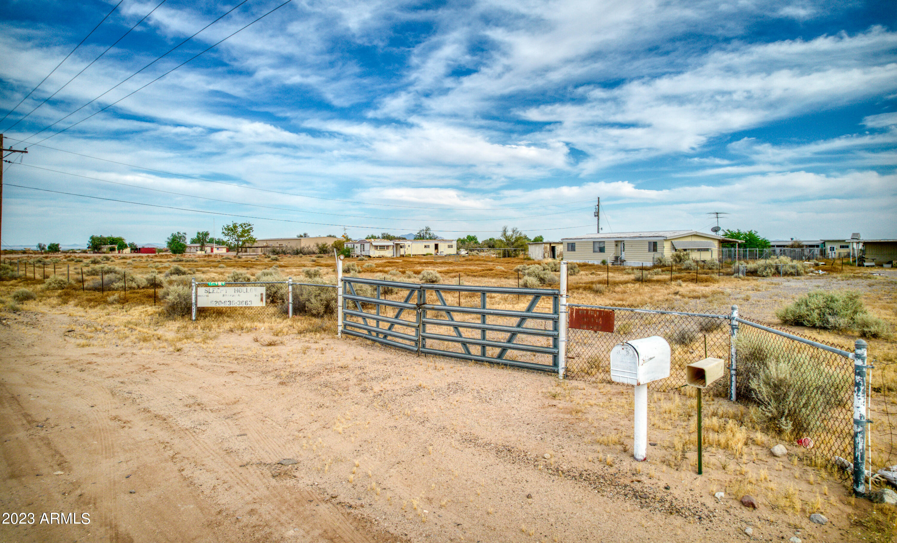 10949 W RANDOLPH Road '-'