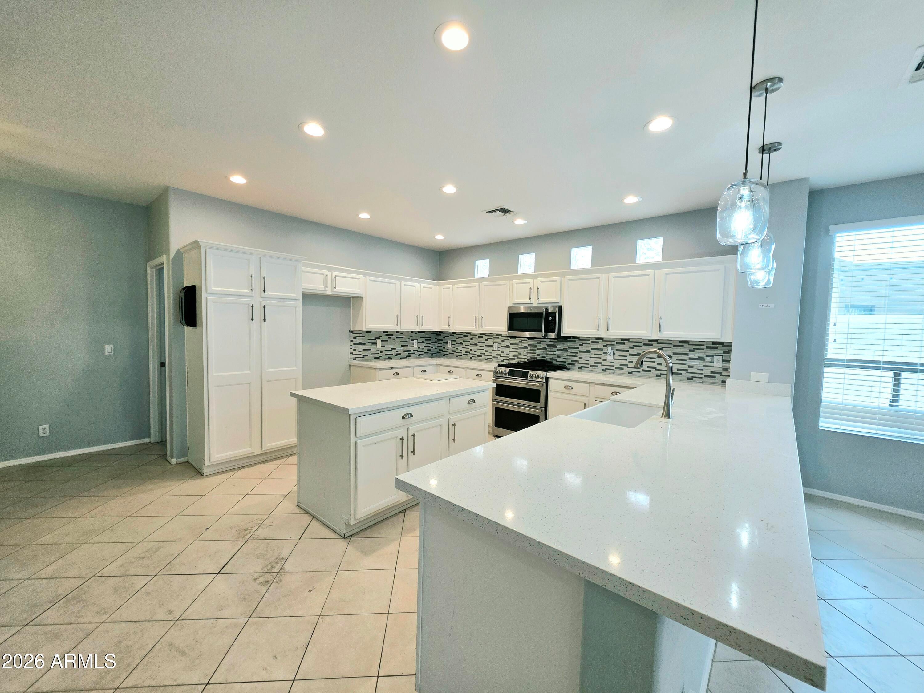 8925 E STONEY VISTA Drive