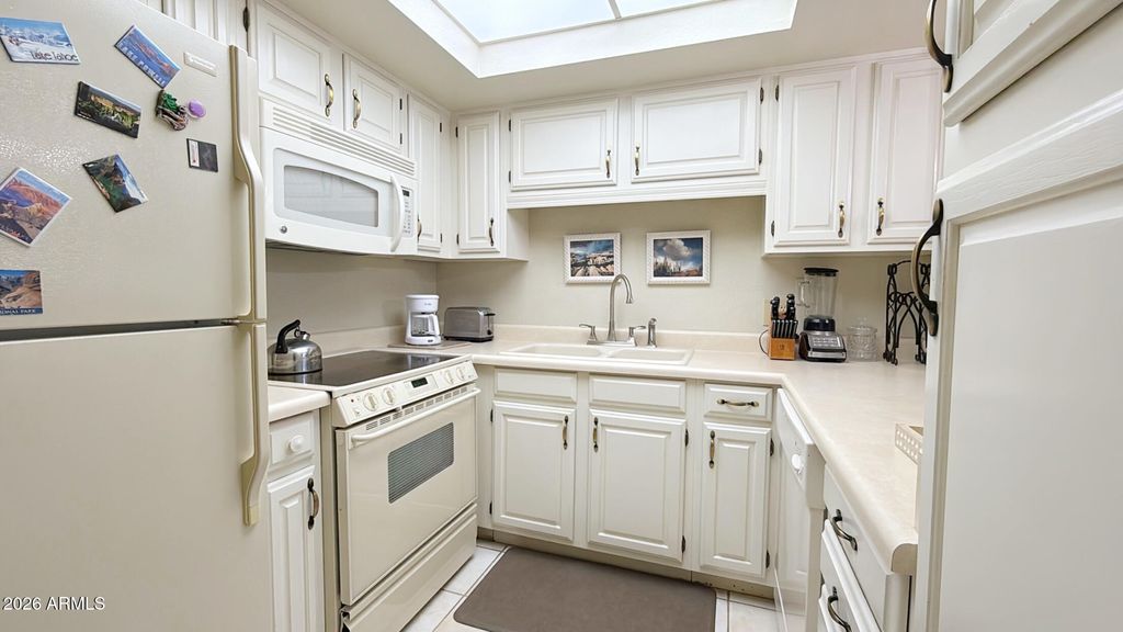 Photo of 10330 W Thunderbird Boulevard #B203, Sun City, AZ 85351 (MLS # 7009832)