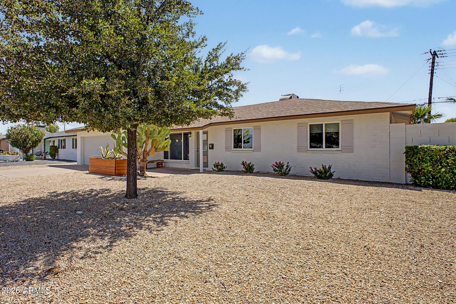 8119 E PALM Lane