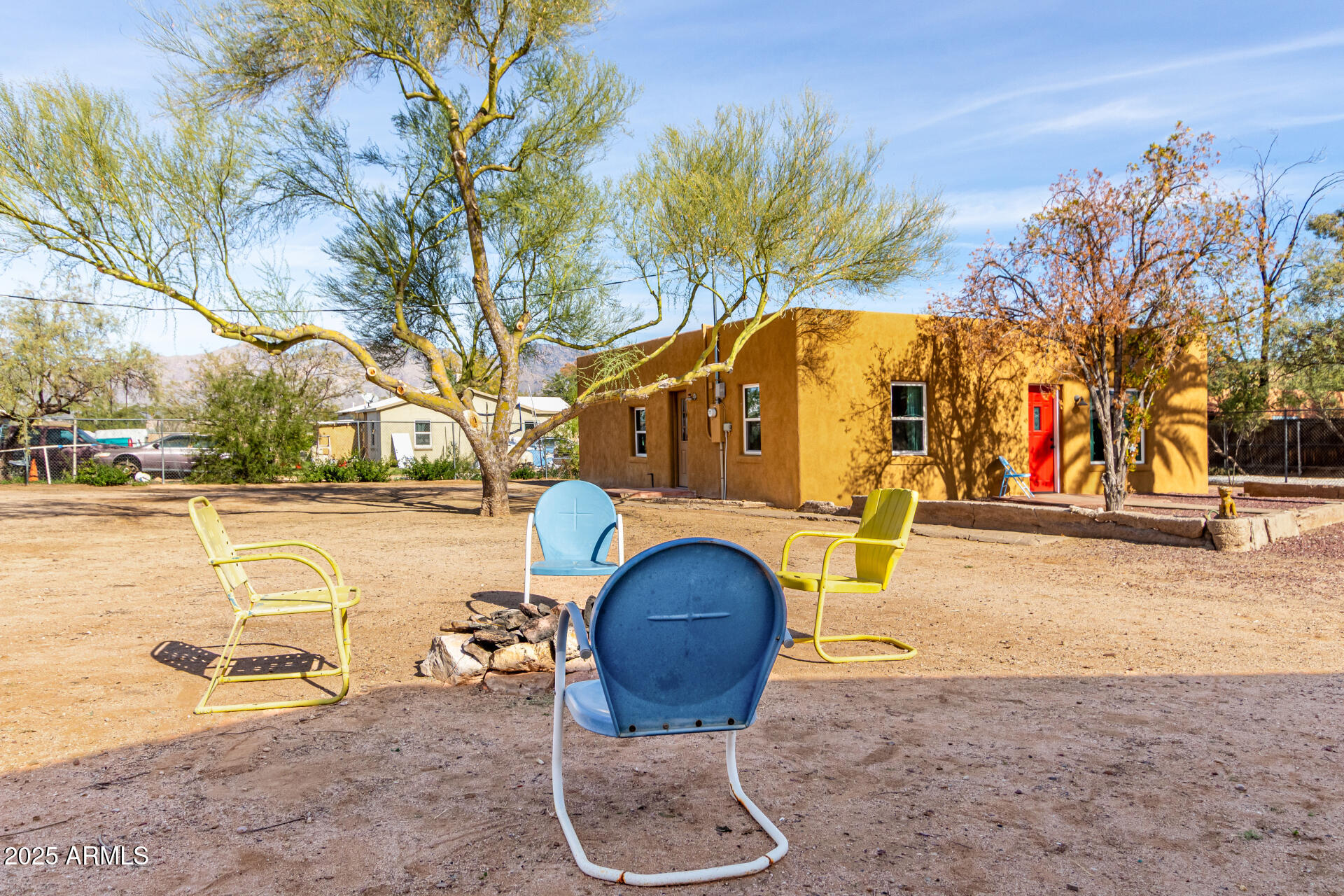 3925 E FAIRMOUNT Street