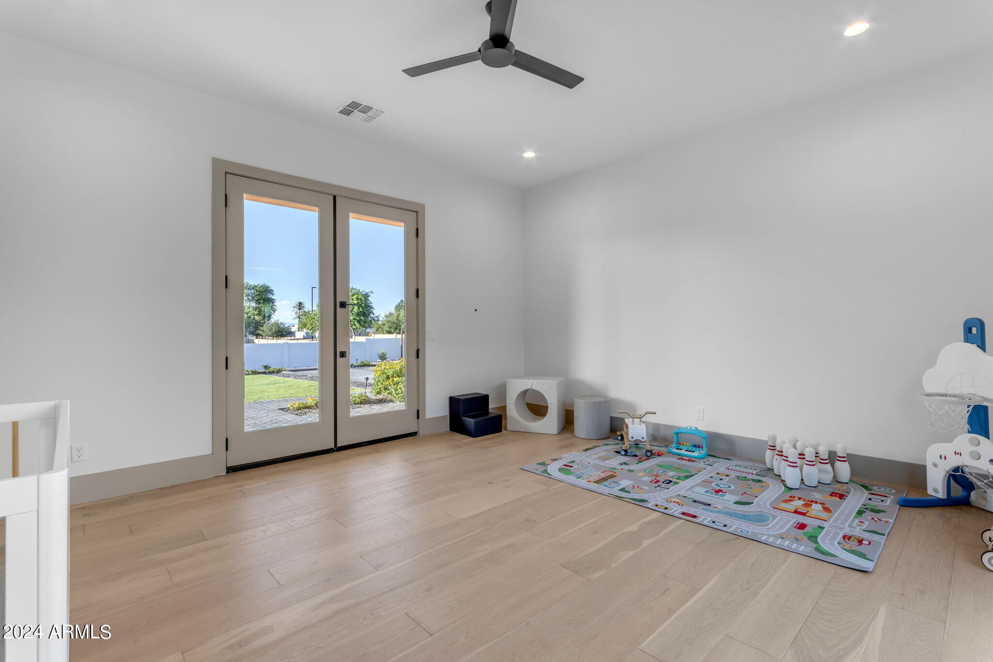 WEST VILLAGE OF SANTAN LAKESIDE ESTATES 2 LTS 1-20 - Residential