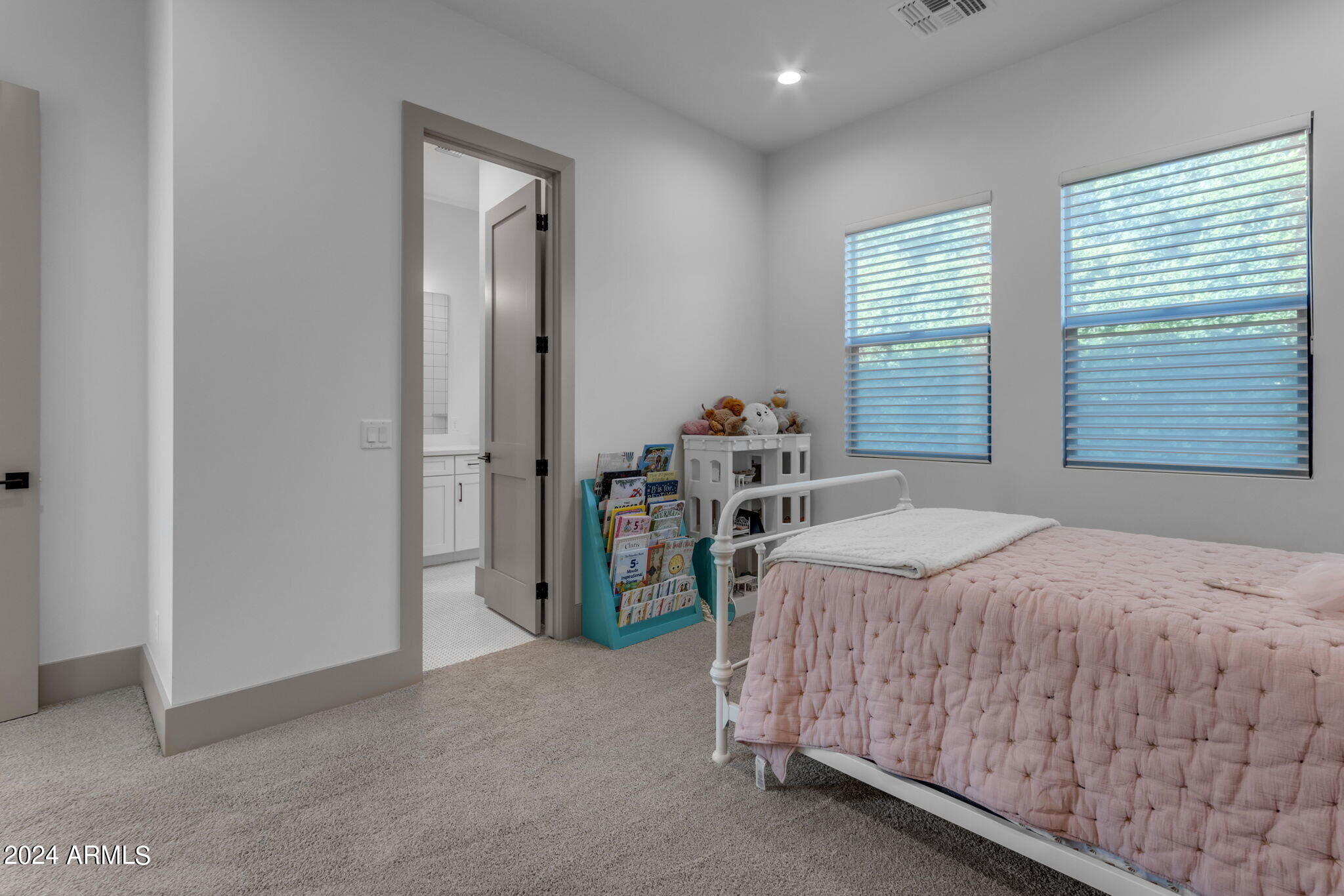 WEST VILLAGE OF SANTAN LAKESIDE ESTATES 2 LTS 1-20 - Residential